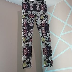Beautiful flowers leggings